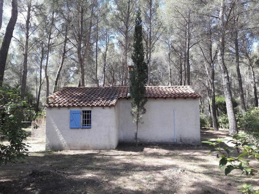 Maisonnette En Pleine Nature Le Beausset Exterior photo