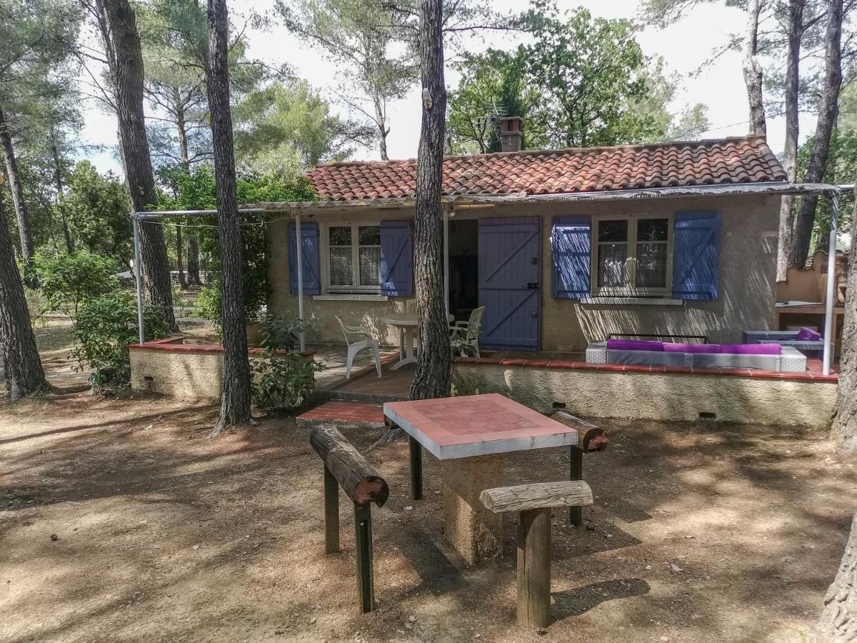 Maisonnette En Pleine Nature Le Beausset Exterior photo