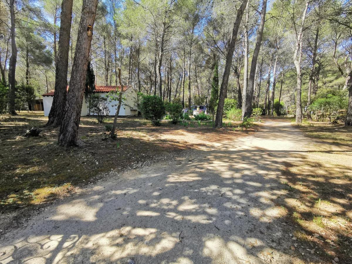Maisonnette En Pleine Nature Le Beausset Exterior photo